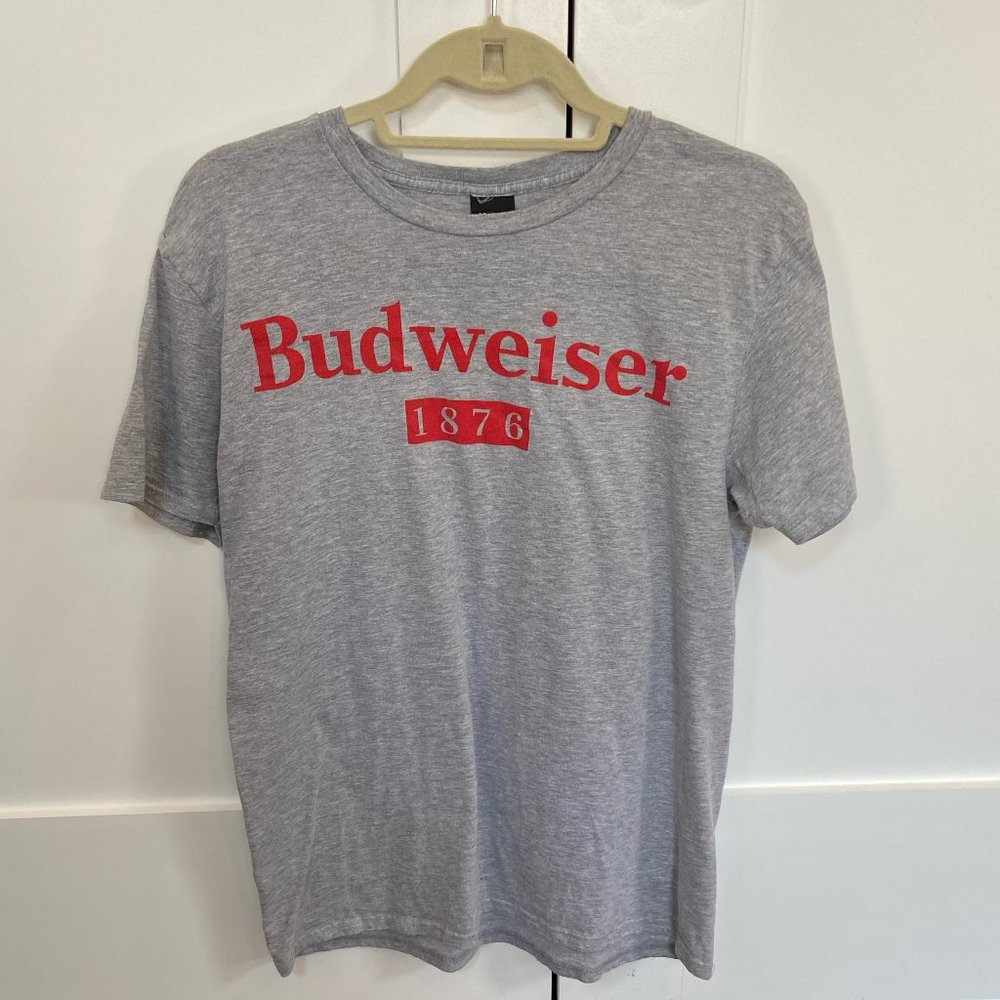 Budweiser Unisex Tee - Size Medium
